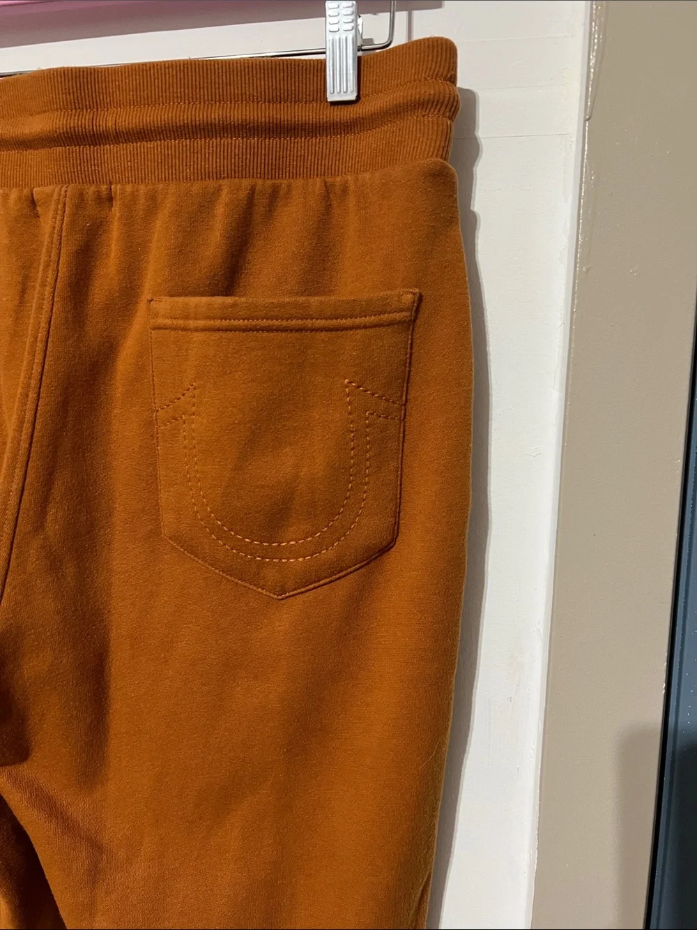Sets True Religion Rust Orange Sweatpants and hooded sweatshirt